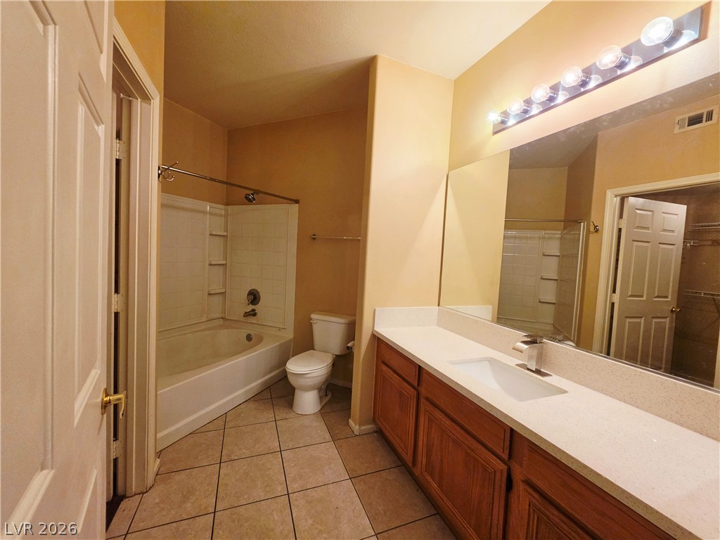 7123 South Durango Drive 111 Property Photo 14