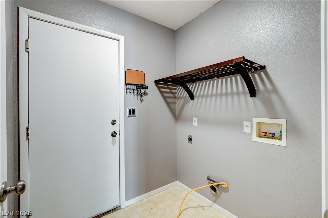 6022 Evening View Street Property Photo 33