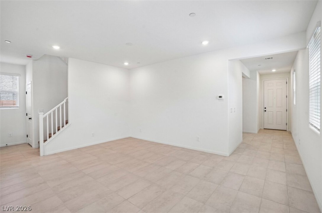 652 Tranquil Bay Court Property Photo 4