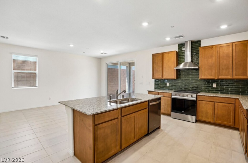 652 Tranquil Bay Court Property Photo 8