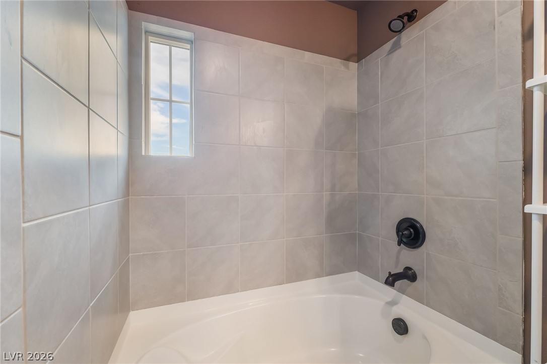 7802 Pacific Dunes Street Property Photo 32