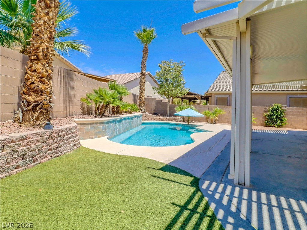716 Fiesta Del Rey Avenue Property Photo 6