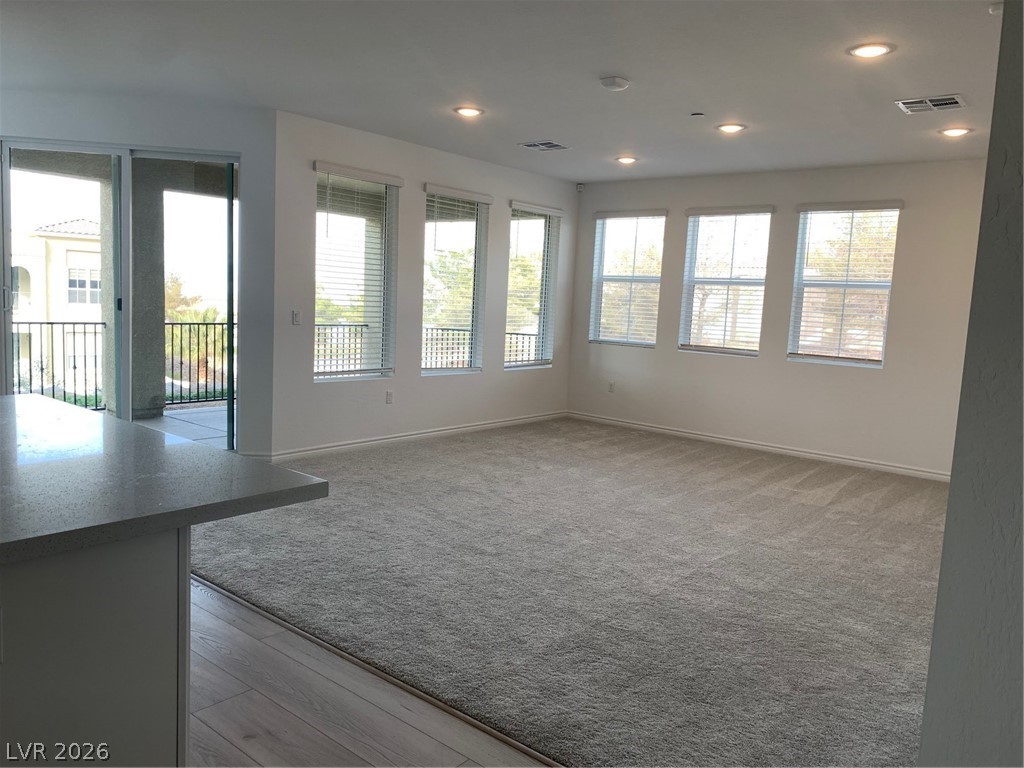 2555 Hampton Road 7109 Property Photo 12