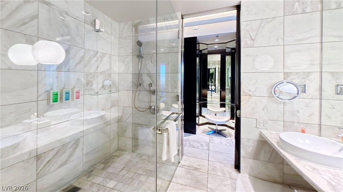 4381 West Flamingo Road 902 /904 Property Photo 18