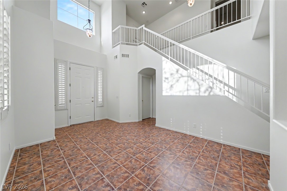 999 Whispering Grove Avenue Property Photo 8