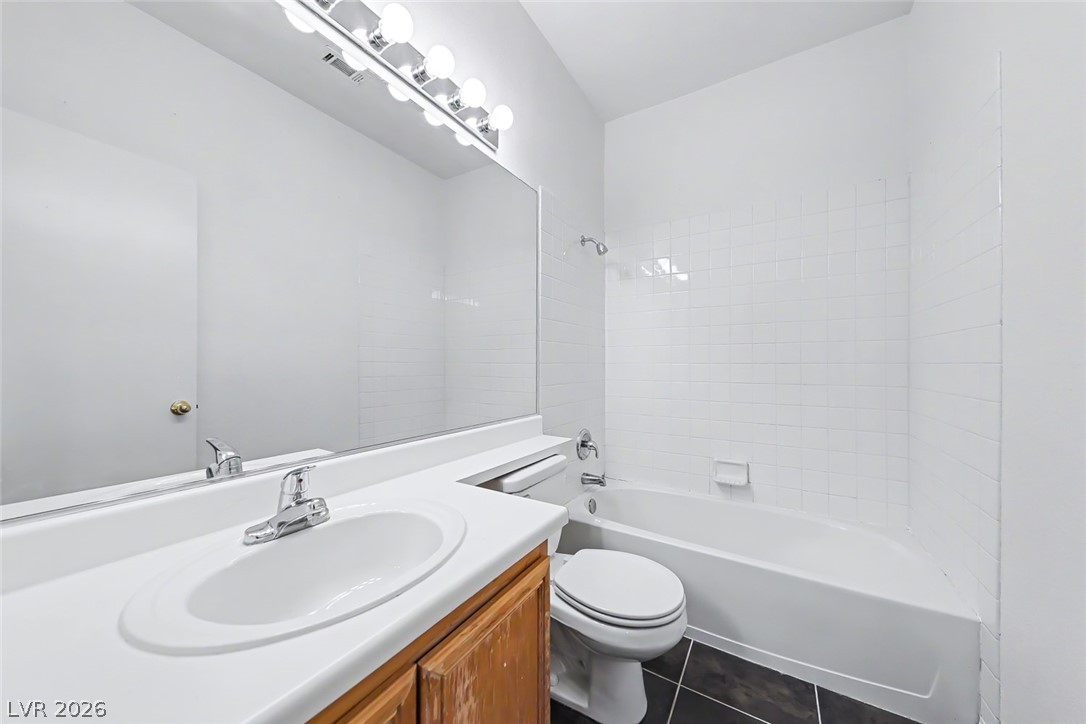 999 Whispering Grove Avenue Property Photo 33