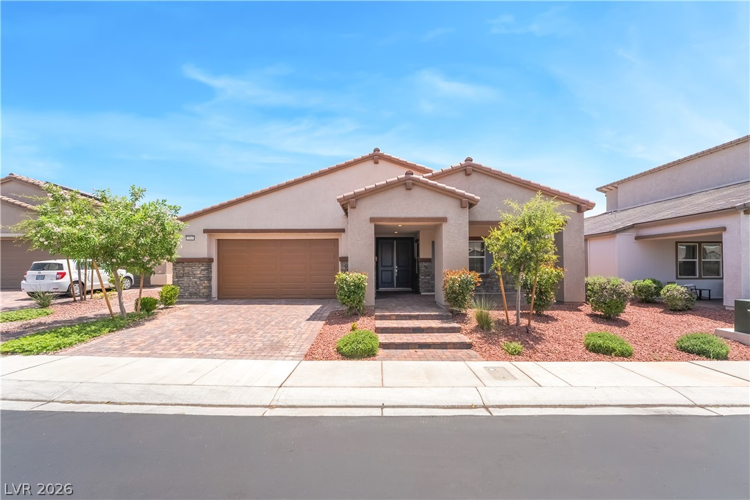3513 Lamberto Cliff Way Property Photo 1