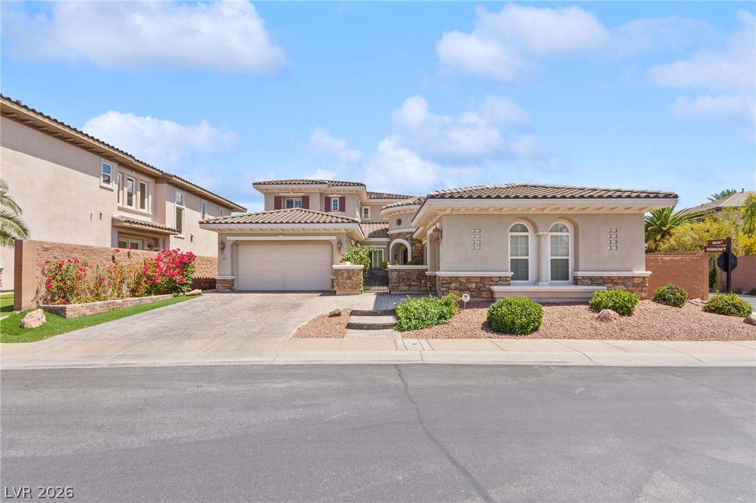 1389 Enchanted River Drive Property Photo 2