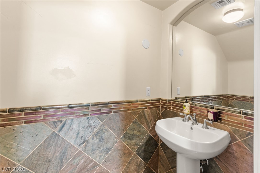1389 Enchanted River Drive Property Photo 27
