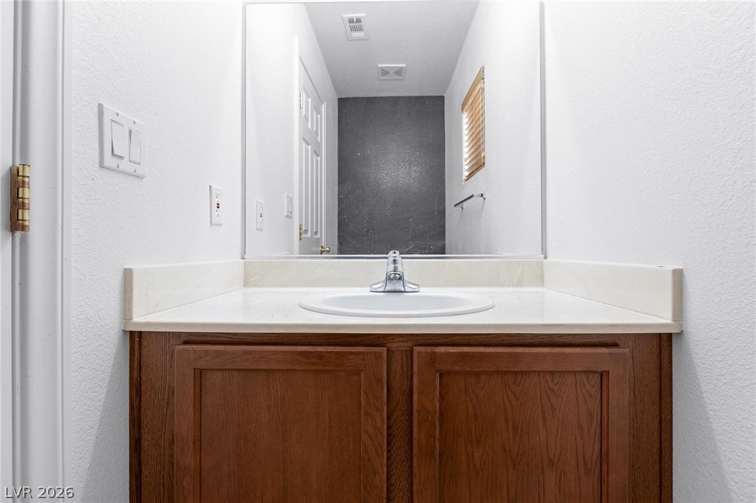 6786 Travertine Lane Property Photo 12