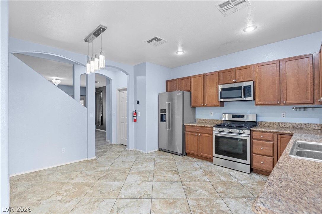 6786 Travertine Lane Property Photo 15