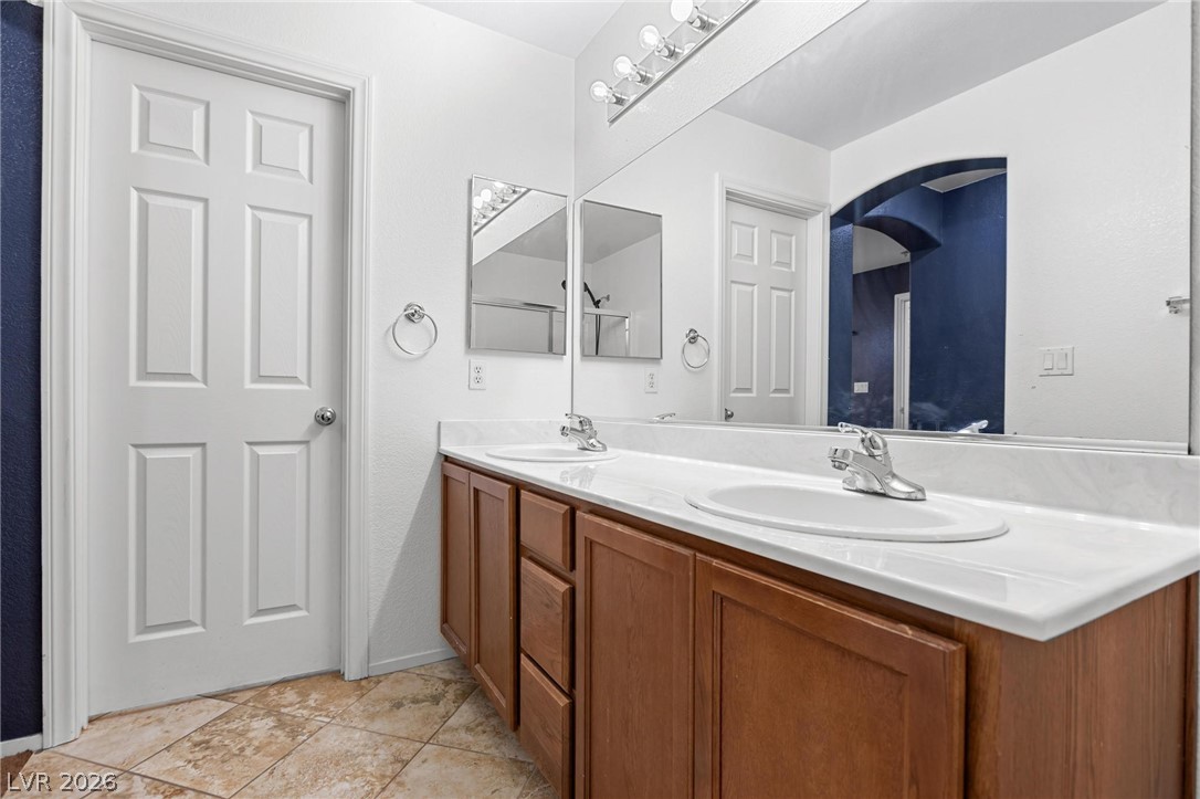 6786 Travertine Lane Property Photo 32