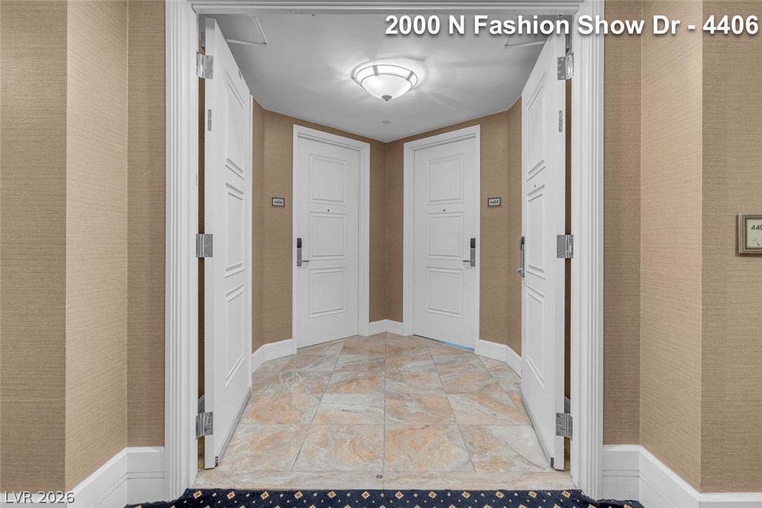 2000 Fashion Show Drive 4406 Property Photo 8