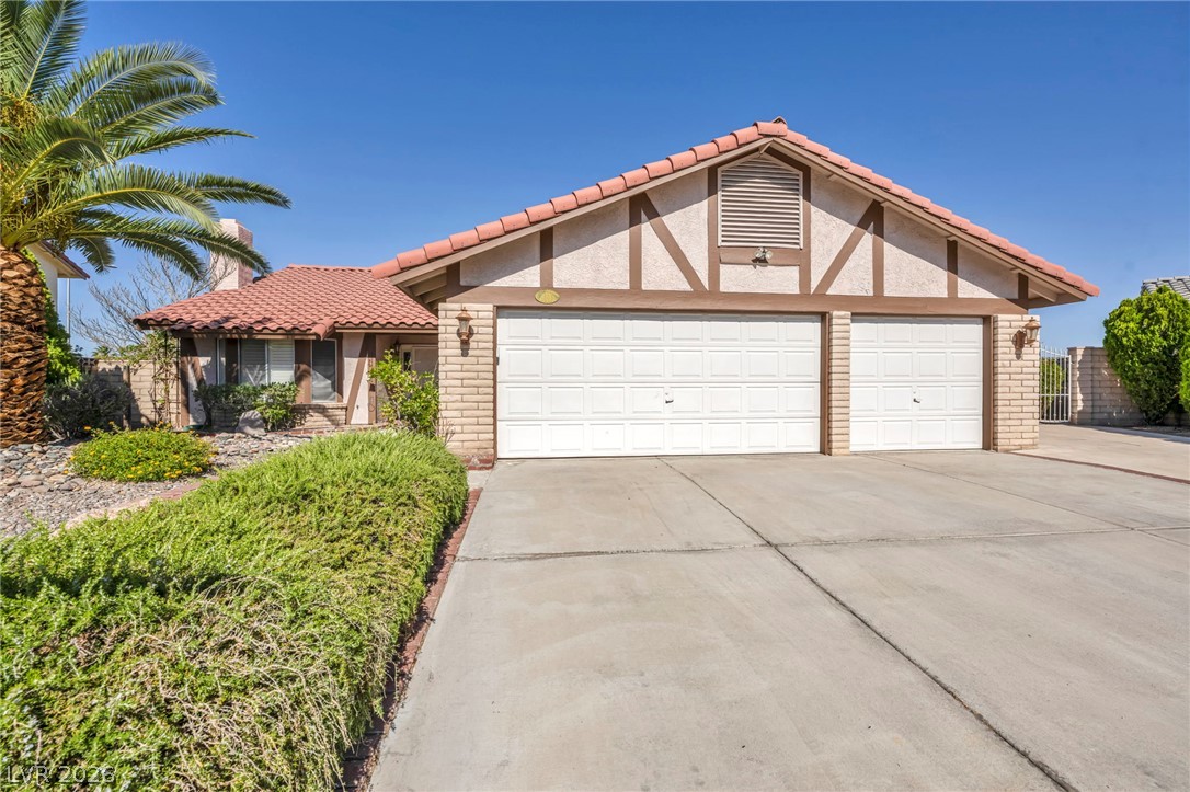 1605 Brocado Lane Property Photo 5