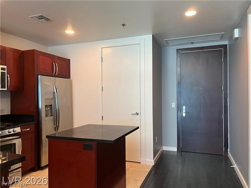 4575 Dean Martin Drive 1011 Property Photo 4