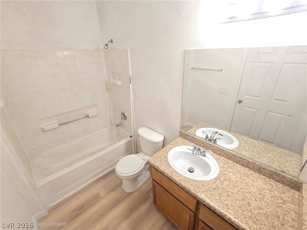 4730 East Craig Road 1062 Property Photo 3