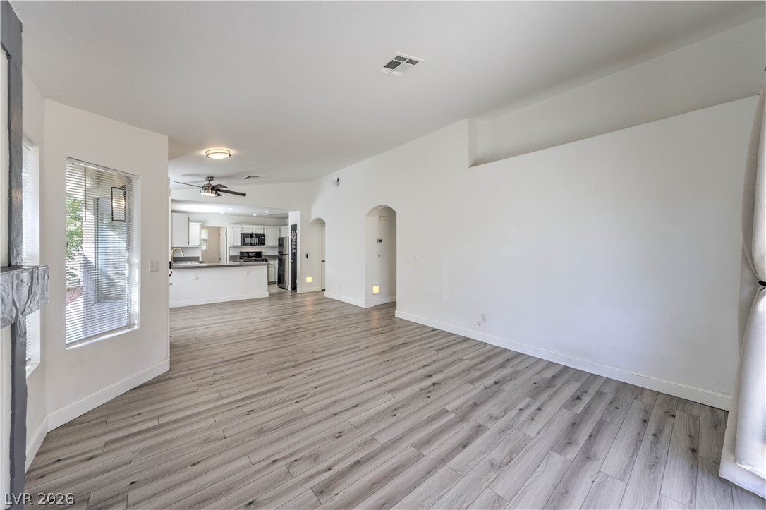 8032 Exploration Avenue Property Photo 12