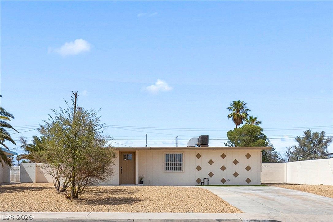 1612 Palora Avenue Property Photo 4