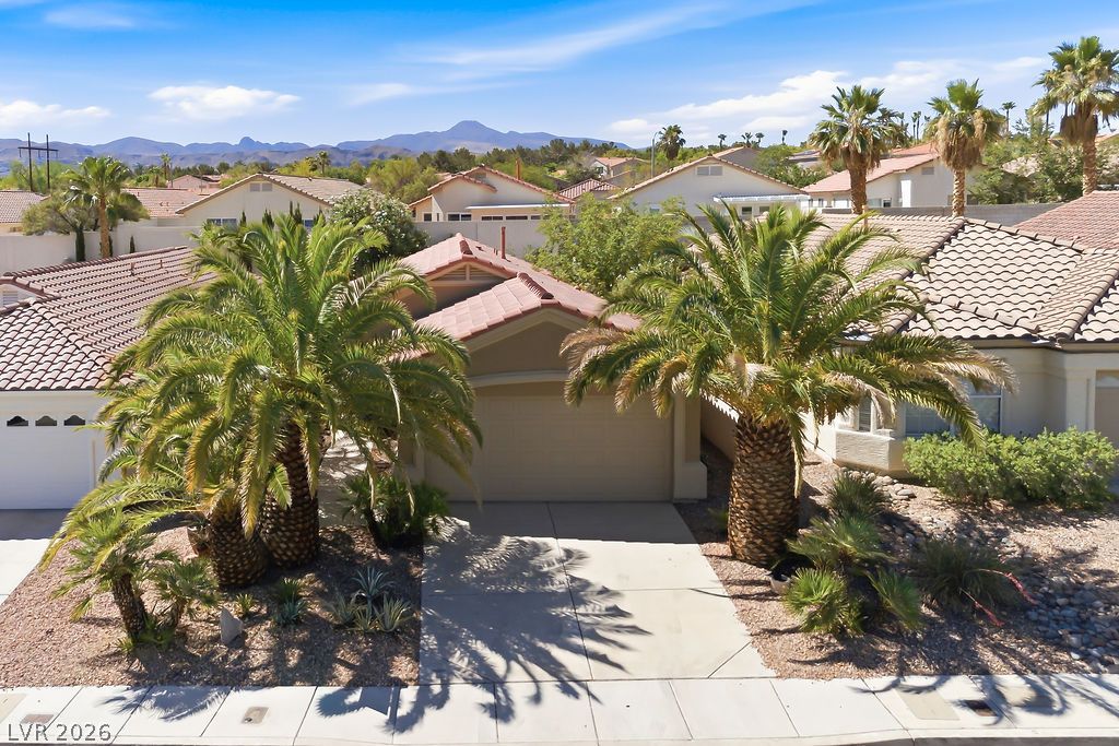 2121 Sunset Vista Avenue Property Photo 4