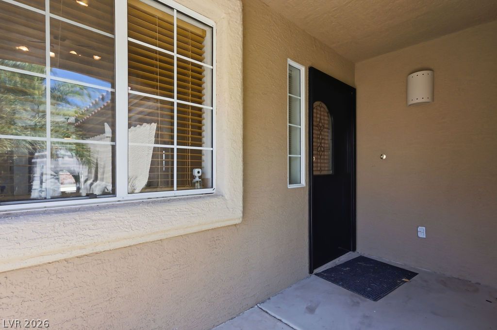 2121 Sunset Vista Avenue Property Photo 20
