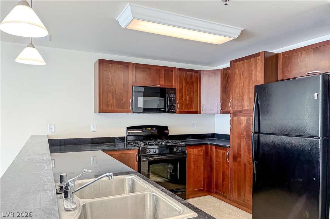 150 Las Vegas Boulevard 1813 Property Photo 12