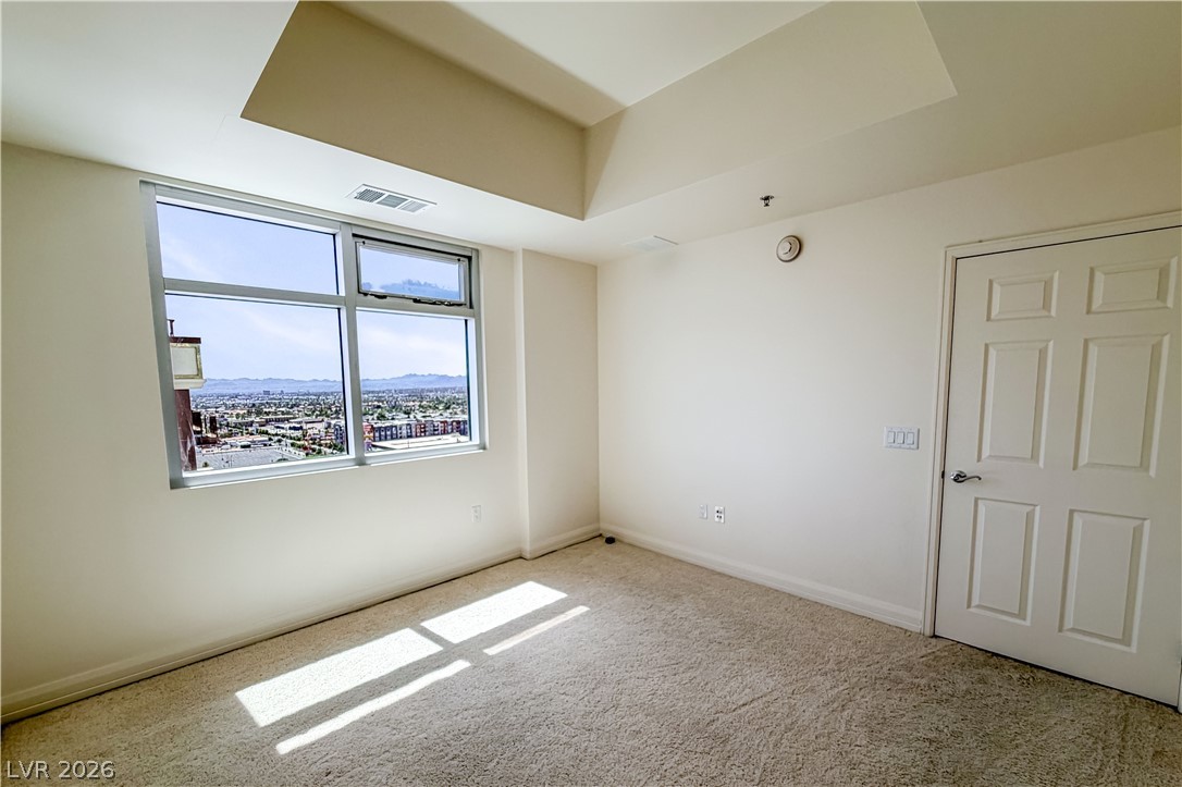 150 Las Vegas Boulevard 1813 Property Photo 19