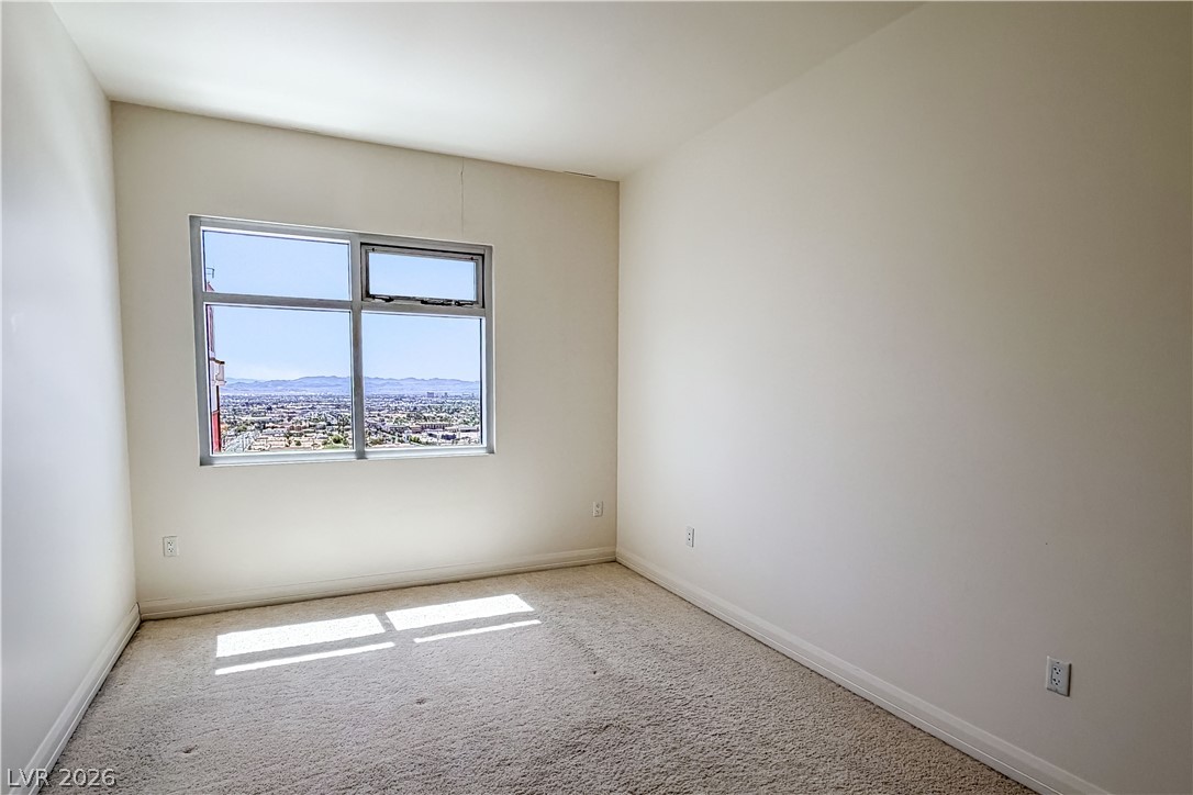 150 Las Vegas Boulevard 1813 Property Photo 25