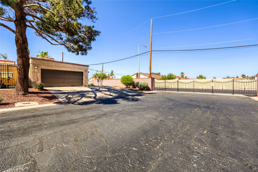 1882 Camino Verde Lane Property Photo 6