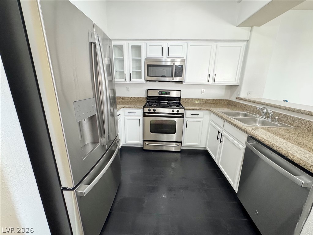 10217 King Henry Avenue 101 Property Photo 8