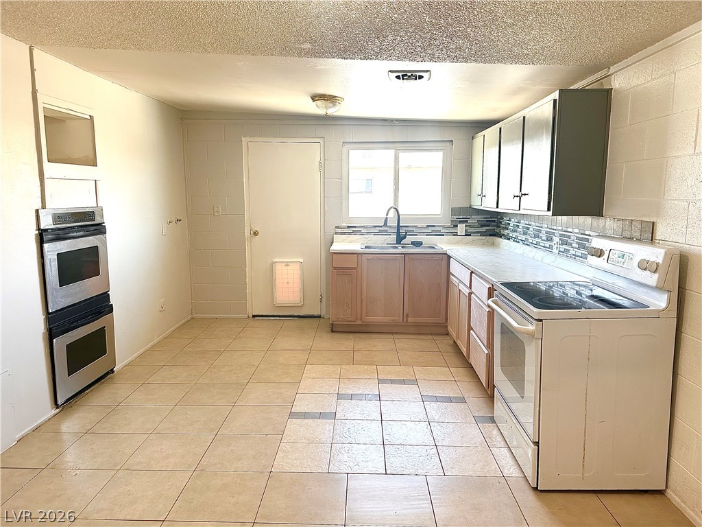 4521 Pacyna Street Property Photo 5