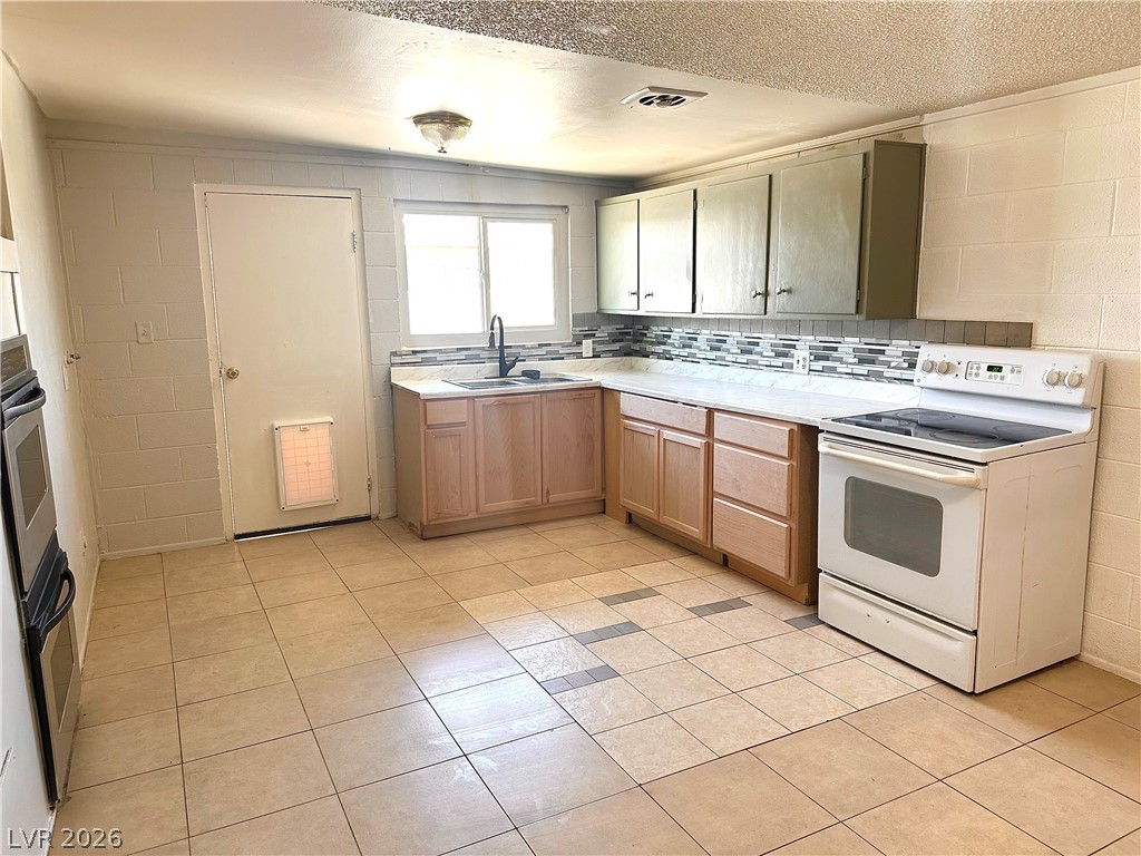 4521 Pacyna Street Property Photo 6
