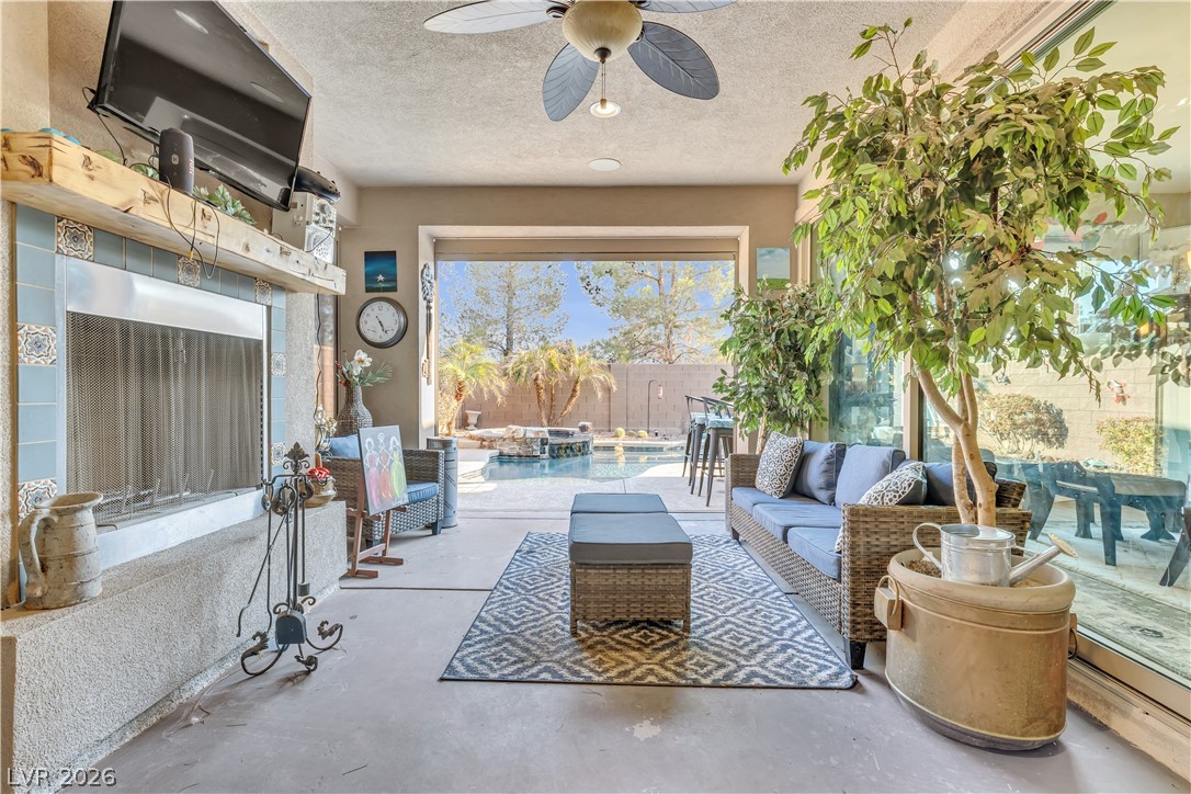 3805 Riviera Regal Avenue Property Photo 15