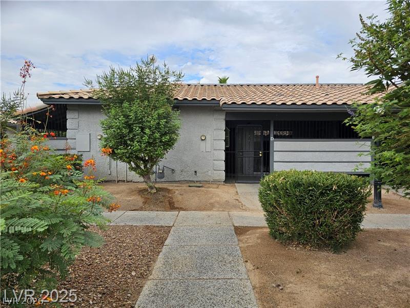 211 North Lamb Boulevard D Property Photo 1