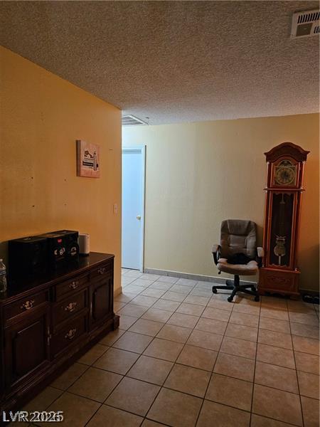 211 North Lamb Boulevard D Property Photo 8