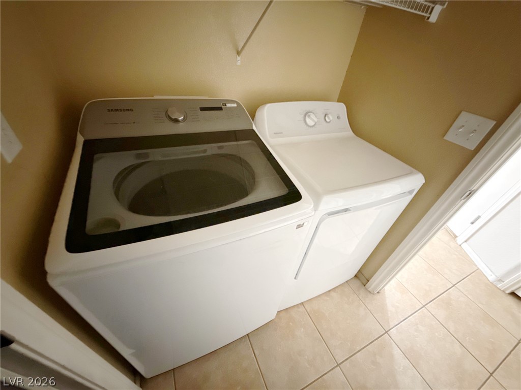 824 Blushing Rose Place Property Photo 7