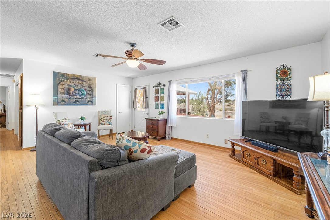 1575 Navajo Avenue Property Photo 15