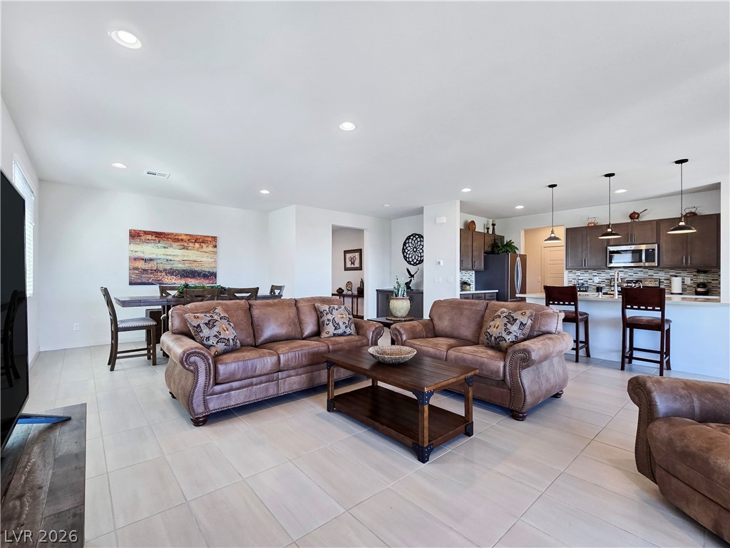 4567 East Cactus Canyon Drive Property Photo 9