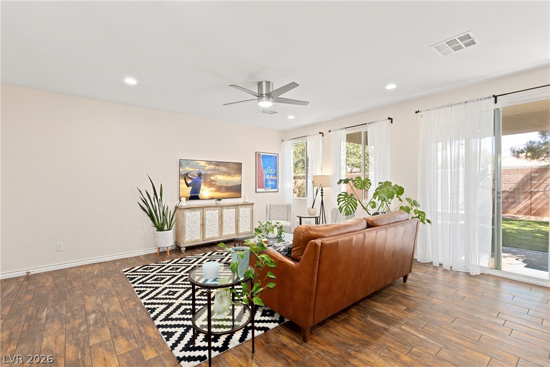 3604 Kingfishers Catch Avenue Property Photo 7