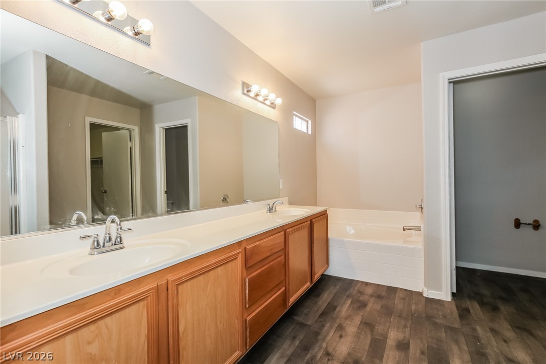 5910 Tamara Costa Court Property Photo 16