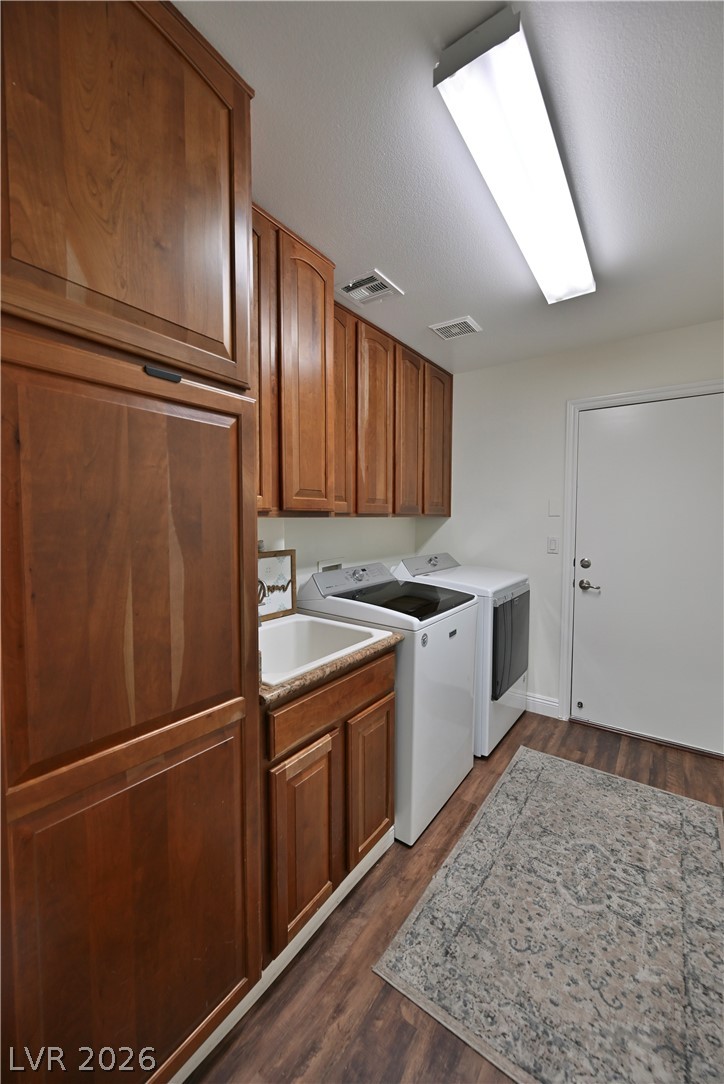 2729 Kildrummie Street Property Photo 39