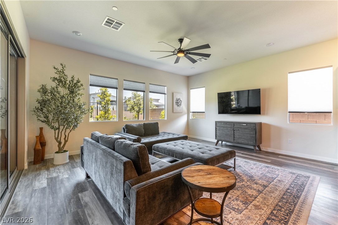 12060 Besito Avenue Property Photo 11