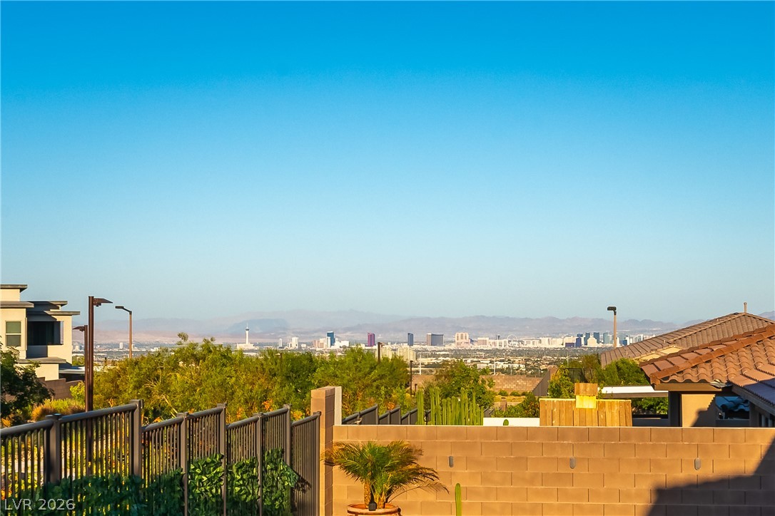 12060 Besito Avenue Property Photo 34