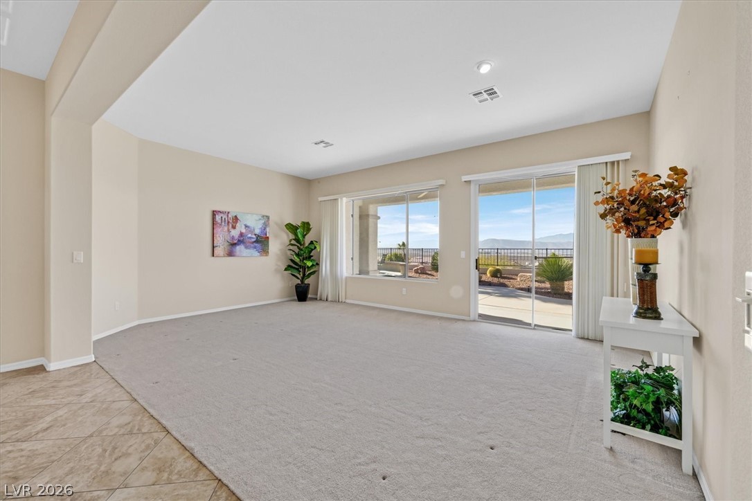 1677 Black Fox Canyon Road Property Photo 5