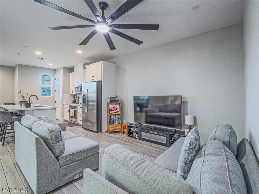 512 Celebratory Place Property Photo 15