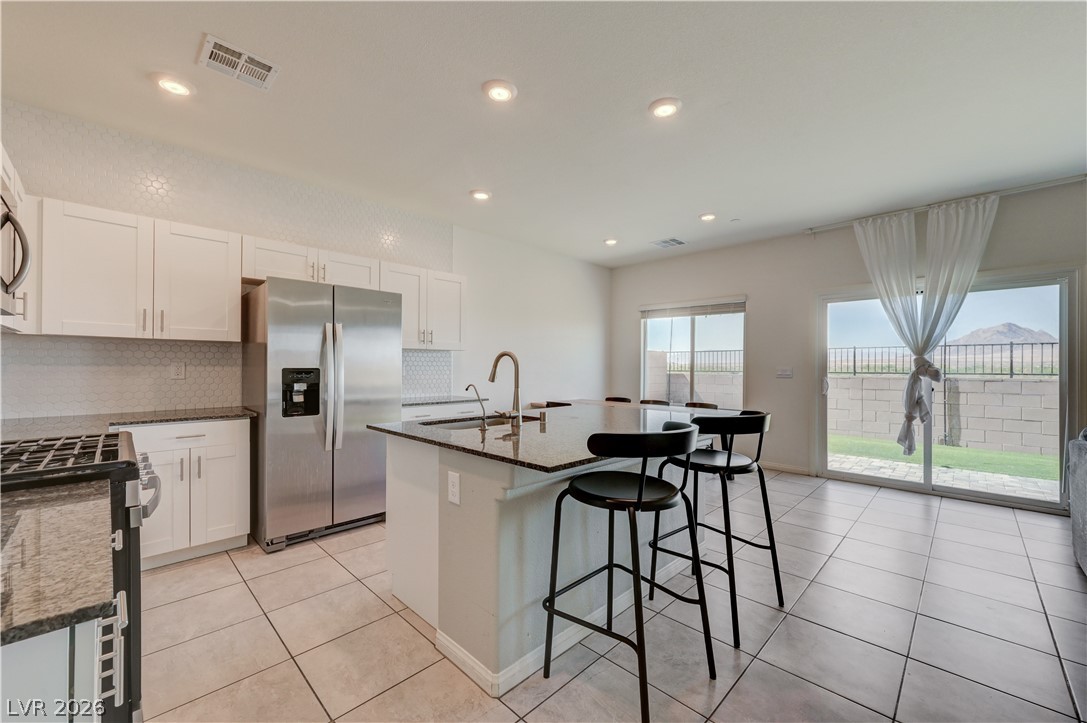 386 Larksong Avenue Property Photo 15