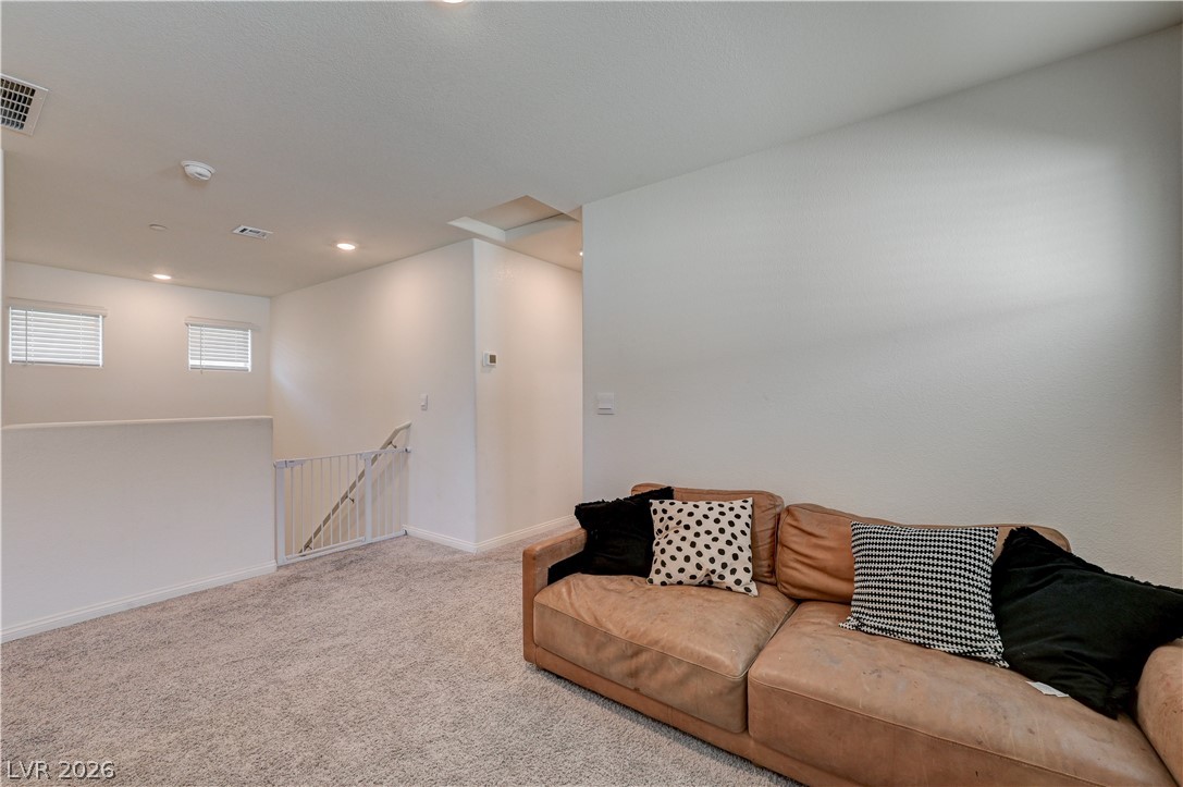 386 Larksong Avenue Property Photo 33