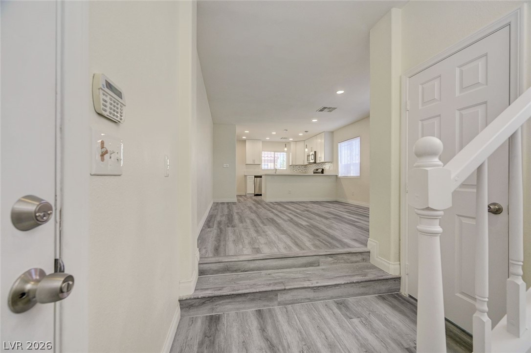 4004 Emerald Wood Street Property Photo 4
