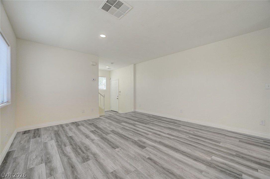 4004 Emerald Wood Street Property Photo 8