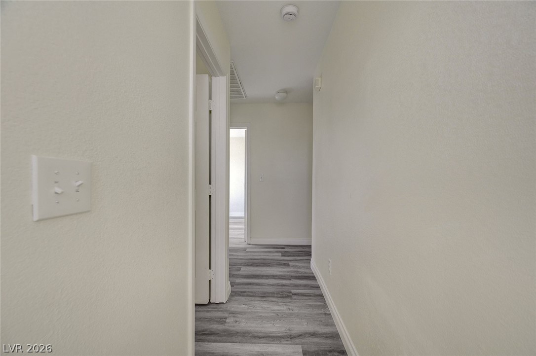 4004 Emerald Wood Street Property Photo 17