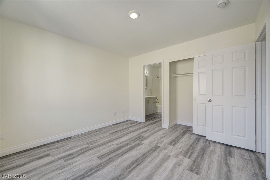 4004 Emerald Wood Street Property Photo 21